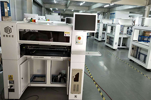 溫州客戶SMT設(shè)備專車送貨，貨到上門安裝調(diào)試