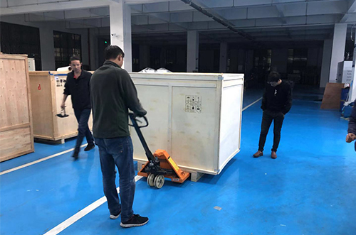 蚌埠客戶SMT設(shè)備專車送貨，貨到上門安裝調(diào)試